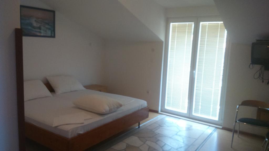 Apartments Plazibat Škrip Szoba fotó