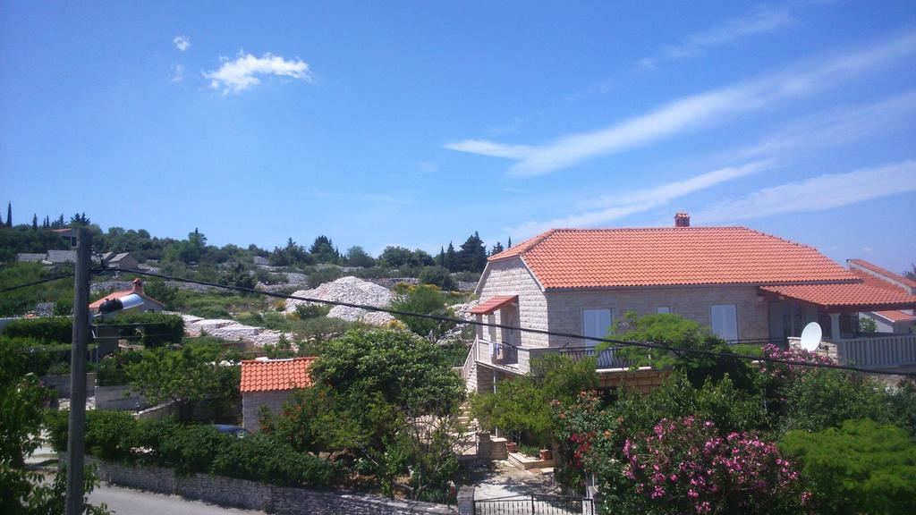 Apartments Plazibat Škrip Szoba fotó