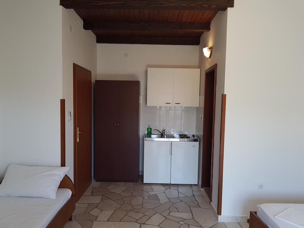 Apartments Plazibat Škrip Kültér fotó